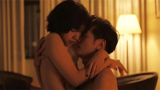 女王的统治解密现代字母圈中的女王魅力与权力游戏 一